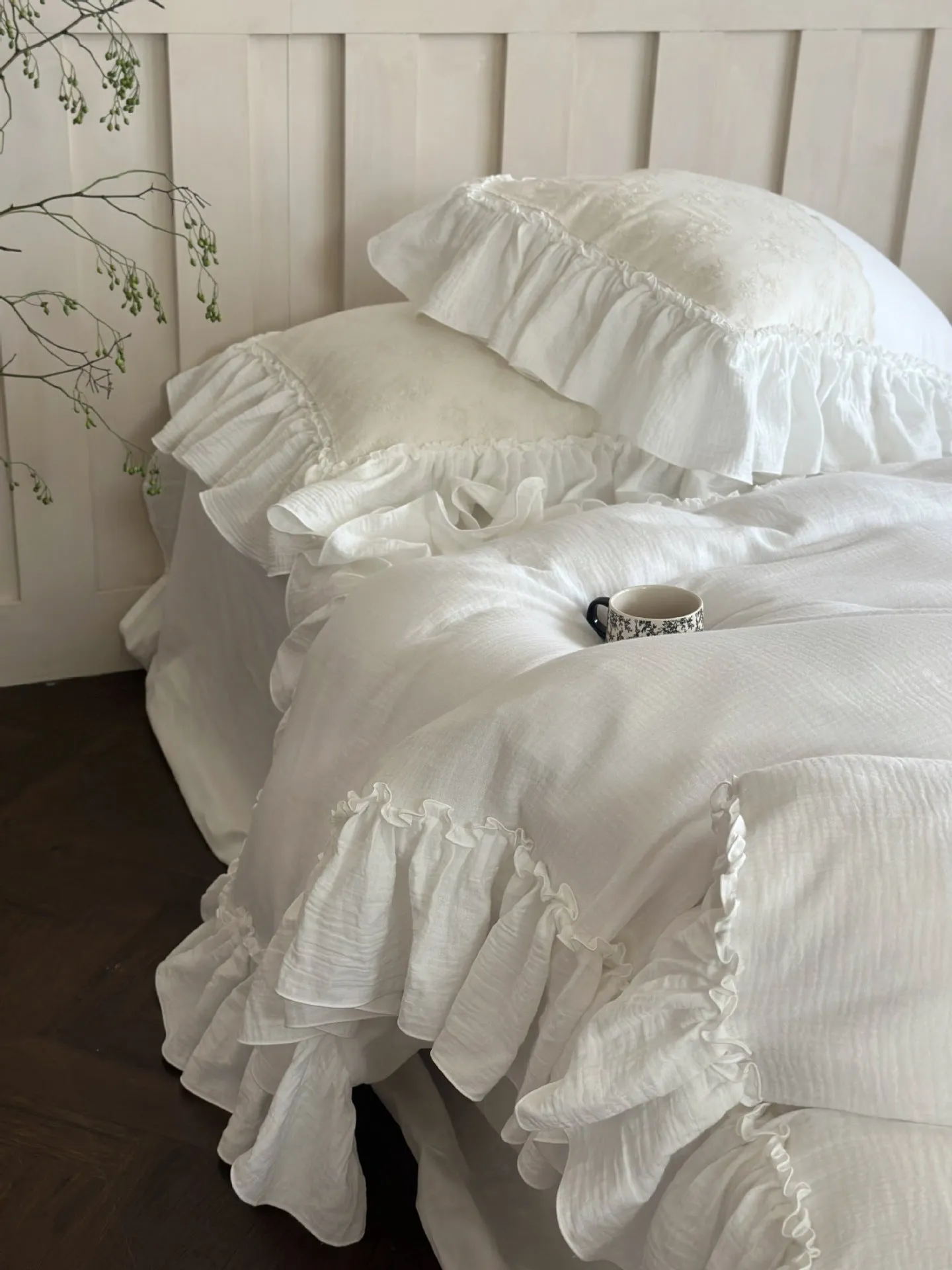 Celeste Soft Lace Embroidered Ruffle Bedding Set / Pink